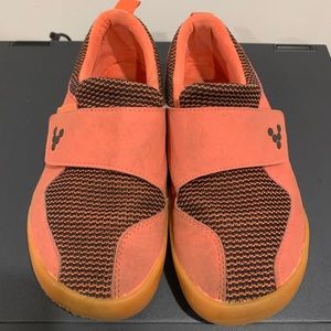 Vivobatefoot Mini Primus Coral (lightly used)